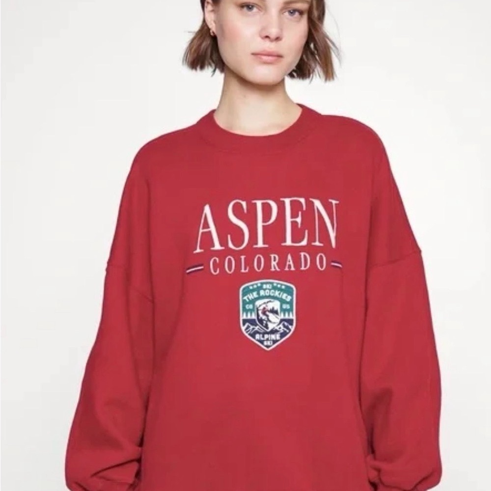 Abercrombie Oversized Ski Patch
Sunday Crew - Picture 7 of 7
